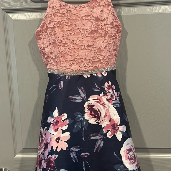 Worn 1x. Like New. Girls sz 16 dress flower floral sleeveless tank sparkle. - Picture 3 of 10